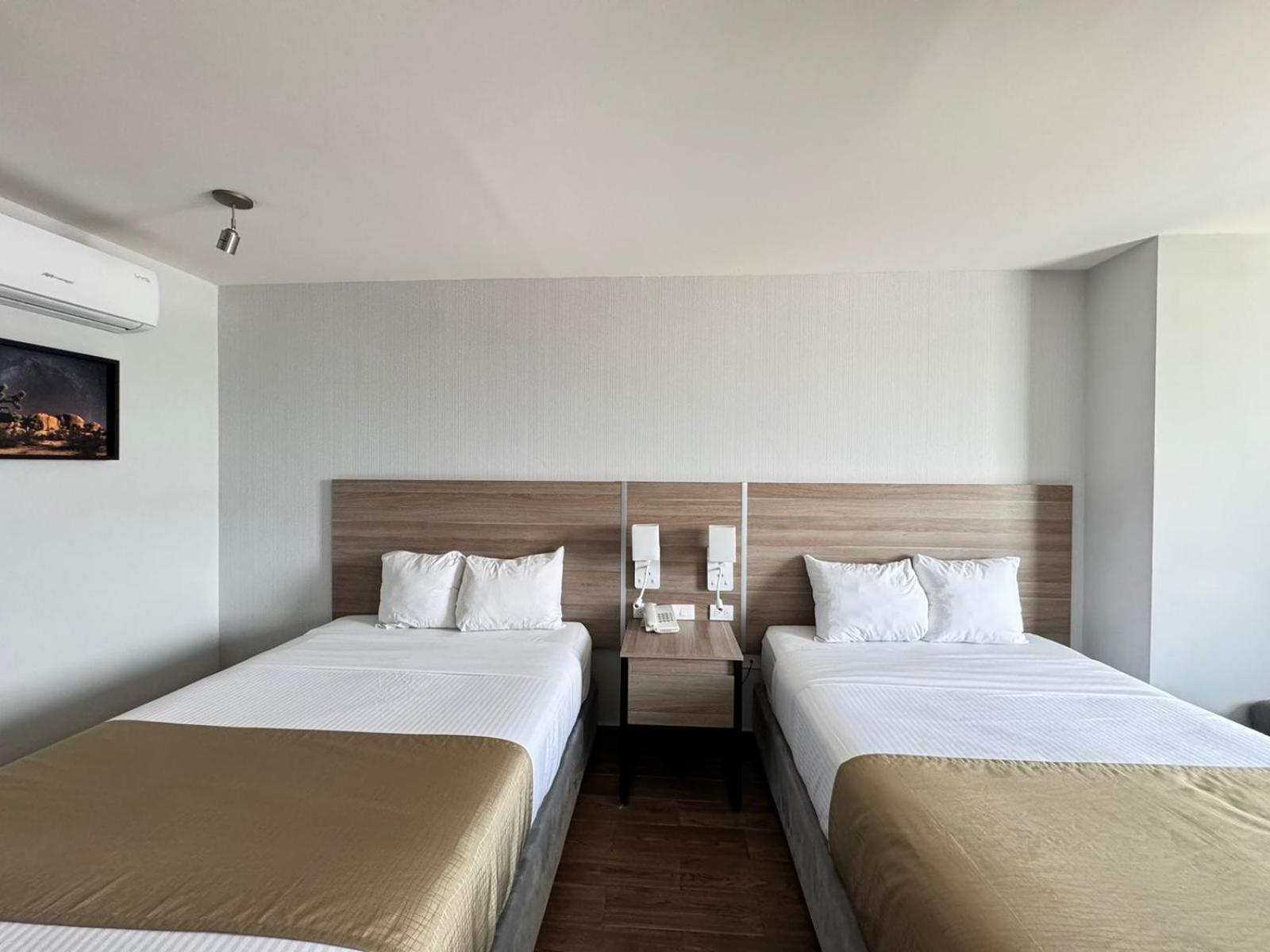 Hotel Nuvo Сальтільо Екстер'єр фото
